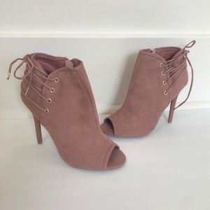 Qupid . Vegan Suede Ankle Bootie . NWB